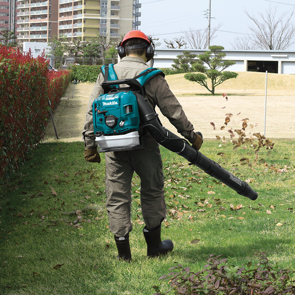 Máy thổi lá đeo vai chống cháy rừng Makita BBX7600 2